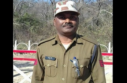 Celebratory firing  Police  Shivpuri  Policeman  Killed  Mishap  Madhya Pradesh  Holi  Celebration