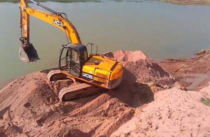 sand mining  River Narmada  illegal  ban  complete  IIT Kharagpur  Shivraj Singh Chouhan  CM  MP  Madhya Pradesh  Narmada Seva Yatra