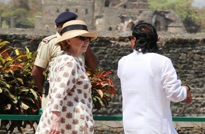 Hillary Clinton  US  USA  America  United States   Mandu  Maheshwar  Madhya Pradesh  Holkar  private  visit