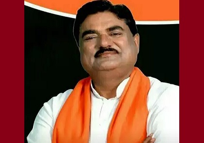 Kamal Patel's presence at Congress office triggers speculations   