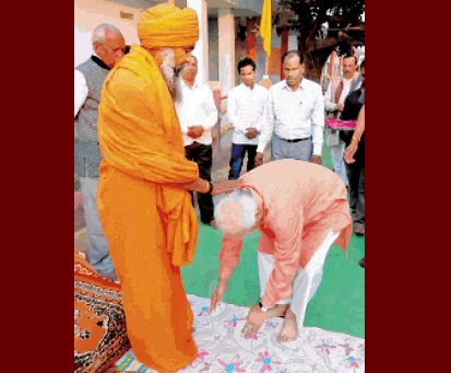 Dalit saint ticks off RSS chief Bhagwat; says caste reservation should continue