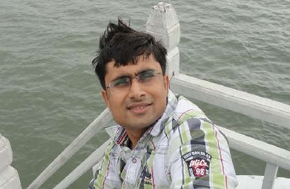 Day after externing BJP ex-minister's son, Harda collector shunted out