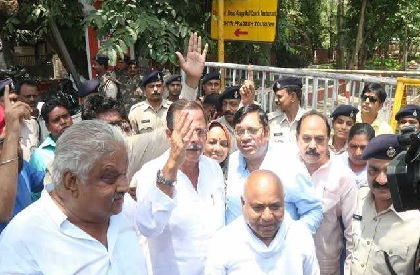 Congress leaders arrested after staging dharna to demand dismissal of minister