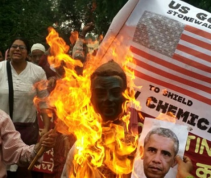 Bhopal gas victims' strong protest against US govt for shielding Dow Chemicals