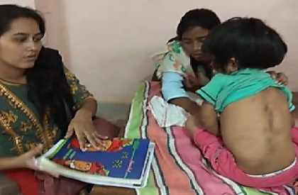torture  girl  burnt  aunt  seared  beaten  Childline  rescue  Shivpuri  Madhya Pradesh