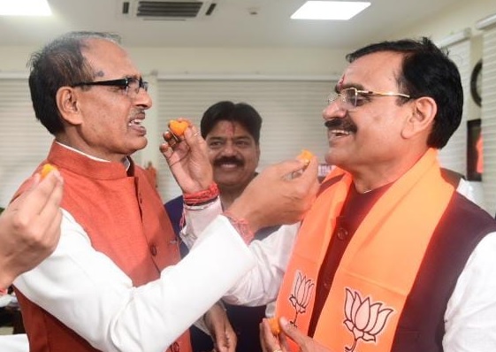 BJP slated for landslide win in Madhya Pradesh; form govt for fifth time in 20 years